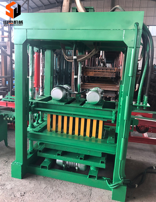 machine de fabrication de brique qt4-35 concrète semi automatique petit brock moulant en vente